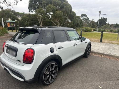 2021 MINI Hatch